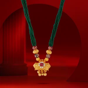 Green Beads Bulky Pendant Necklace